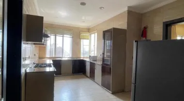 FOR SALE: Spacious 4 Bedroom semi detached duplex