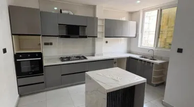 Sophisticated 4 Bedroom penthouse Apartment with amazing city view and amazing amenities is up for sale