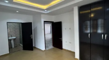3-Bedroom Apartment
