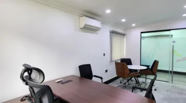 Service and functional  2000 sqm massive office building, furnished with modern high quality furniture, multiple office spaces, detached staff quarters etc is up for LEASE — Ready to move in