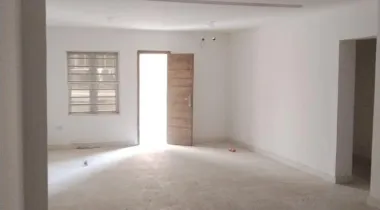 Outstanding 2 bedroom well finished apartment is up for LEASE — Ready to move in