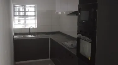 Outstanding 2 bedroom well finished apartment is up for LEASE — Ready to move in