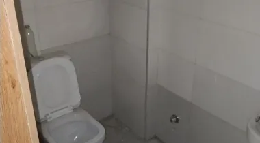 Outstanding 2 bedroom well finished apartment is up for LEASE — Ready to move in