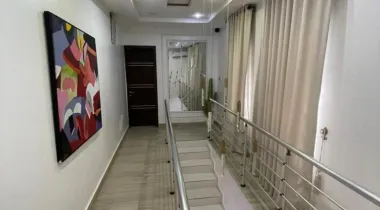 Well built and solid 3bedroom maisonette is up for LEASE — Ready to move in  *Rent: 25m*