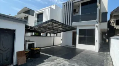 Well built and solid 5bedroom FURNISHED detached duplex with a BQ is up for LEASE — Ready to move in