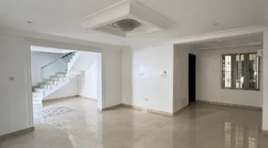Well renovated and solidly built sea view 5bedroom terrace duplex with a BQ is up for LEASE — Ready to move in
