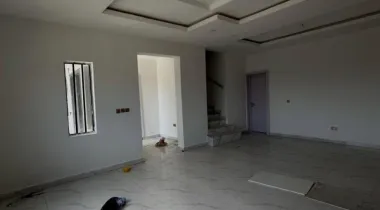 4 bedroom semi detached duplex house