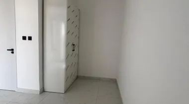 Well built and solid citi view 2bedroom apartment is up for LEASE — Ready to move in