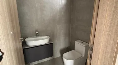 Well built and solid citi view 2bedroom apartment is up for LEASE — Ready to move in