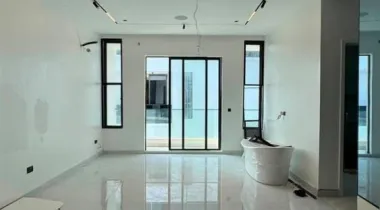 LUXURY 5-BEDROOM DETACHED DUPLEX FOR RENT