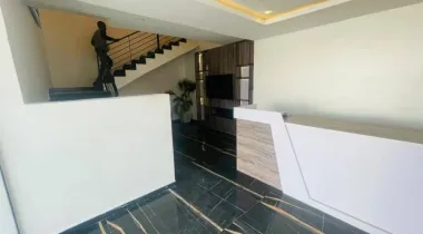 TASTEFULLY FINISHED - 13units of luxuriously furnished apartment (all room en-suite) with all its effigy is up for grabs to Just one color are entity/individual. — Fully ready.