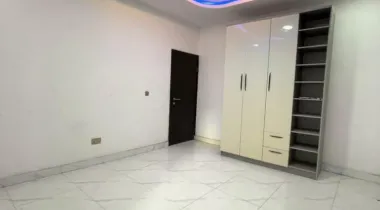 TASTEFULLY FINISHED - 13units of luxuriously furnished apartment (all room en-suite) with all its effigy is up for grabs to Just one color are entity/individual. — Fully ready.