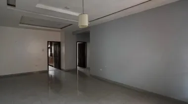 2 BEDROOM APARTMENT AVAILABLE