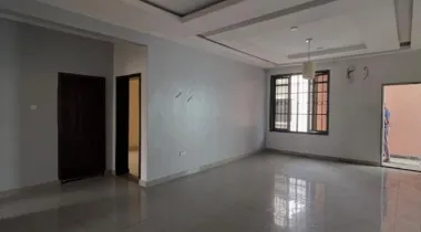 2 BEDROOM APARTMENT AVAILABLE