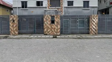 2 BEDROOM APARTMENT AVAILABLE