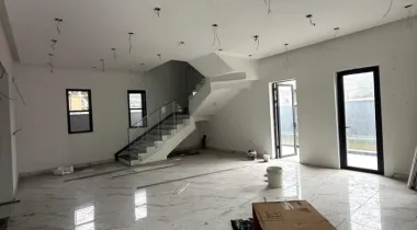 5 BEDROOM FULLY DETACHED DUPLEX WITH BQ