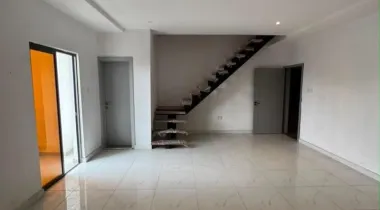 2 BEDROOM MAISONETTE
