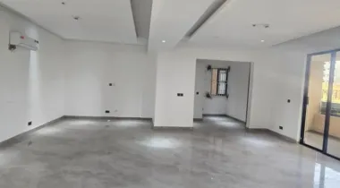 For Sale: Luxury 3-bedroom  apartment located in Ikoyi, featuring premium residential amenities including a gym, elevator and swimming pool.