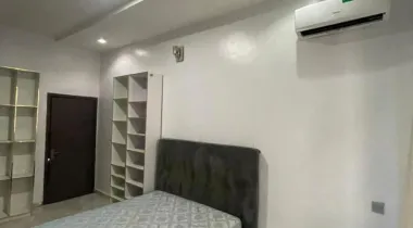 Single room available for rent 