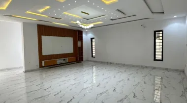 EXQUISITELY FINISHED LUXURY 4 BEDROOM FULLY DETACHED DUPLEX WITH  BQ