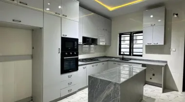 EXQUISITELY FINISHED LUXURY 4 BEDROOM FULLY DETACHED DUPLEX WITH  BQ