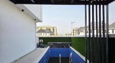 LUXURY 5BEDROOM FULLY DETACHED DUPLEX FOR SALE.