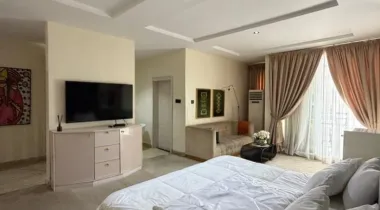 4BEDROOM TERRACE DUPLEX WITH A BQ