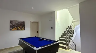 4BEDROOM TERRACE DUPLEX WITH A BQ