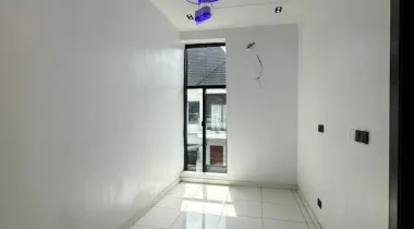 Luxurious 4 bedroom semi detached duplex with bq