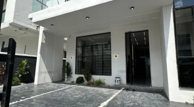 Luxurious 4 bedroom semi detached duplex with bq
