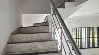 SPACIOUS 4 BEDROOM TERRACE DUPLEX