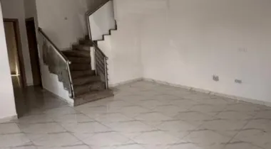 4 Bedroom Semi-detached Duplex Rent :8m 