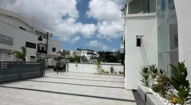 EXQUISITELY FINISHED LUXURY 5 BEDROOM FULLY DETACHED DUPLEX WITH  BQ, SWIMMING POOL, GAZEBO, CINEMA, GYM HOUSE AND A ROOFTOP TERRACE, IT  ALSO A WATERFRONT PROPERTY