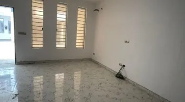 Newly build 4bedroom Terrce duplex