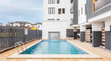 Luxurious Three Bedroom apartment