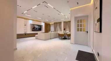 4 bedroom  maisonette banana island road