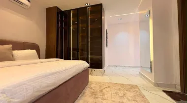 4 bedroom  maisonette banana island road
