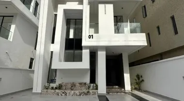 Luxurious 5 bedroom semi detached duplex with bq, swimming pool and cinema