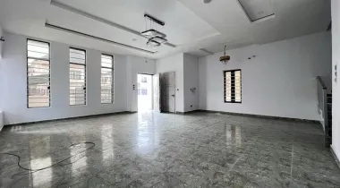 Fully detached 4 bedroom duplex with bq 