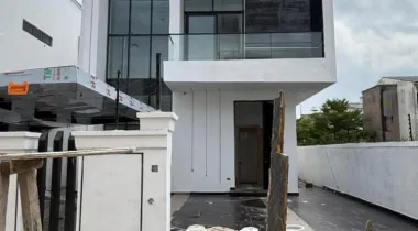 Newly Built 5 Bedroom Detached Duplexes for Sale