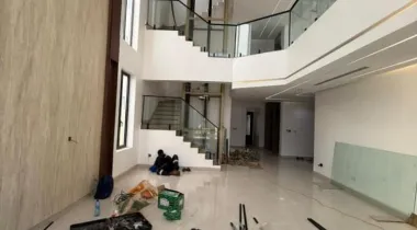 Luxury 6 Bedroom Fully Detached Duplex with Pool and Cinema