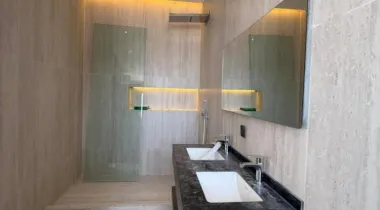 Luxury 6 Bedroom Fully Detached Duplex with Pool and Cinema