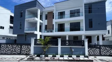 LUXURY 3 BED APARTMENT WITH SWIMMING POOL AND GYM HOUSE*