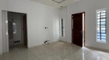 FULLY FINISHED 4 BEDROOM FULLY DETACHED DUPLEX WITH BQ