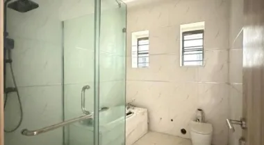 LUXURY FULLY FURNISHED 3 BEDROOM APARTMENT