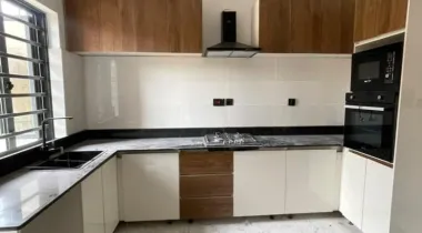 NOW SELLING FAST 💨 PERFECT FOR SHORT-LET &amp; RENTAL INVESTMENT IN IKATË*