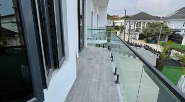 FULLY SERVICED 1&amp;2 BEDROOM APARTMENT FOR SALE