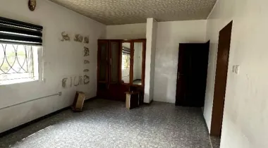 900 SQM of land with 2 duplexes on it. Can be sold separately as follows