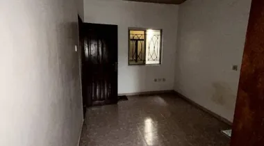 900 SQM of land with 2 duplexes on it. Can be sold separately as follows