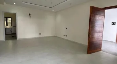 Fully serviced 3-Bedroom Apartment with BQ, swimming pool, gym, exclusive balcony